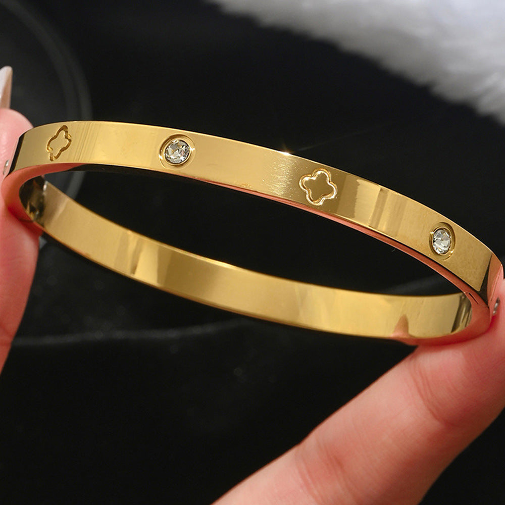 Clover Design Stainless steel 18k gold plated bangle,color-resistant bangle