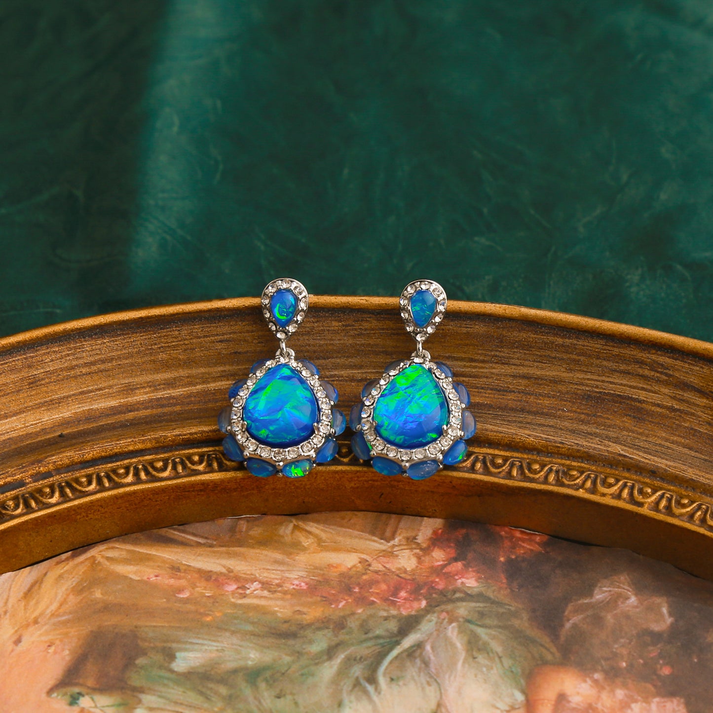 VIntage Blue Platinum Resin Necklace  Earrings  Ring Jewelry Three-Piece Set