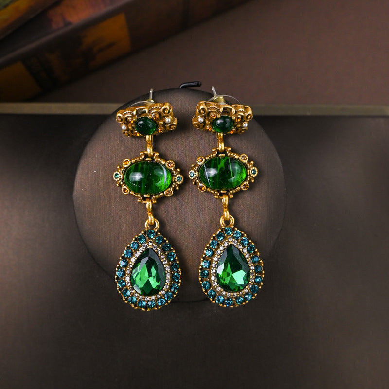 Vintage Green Glass Hollow Diamond-Studded Necklace, Bracelet and Earrings Set