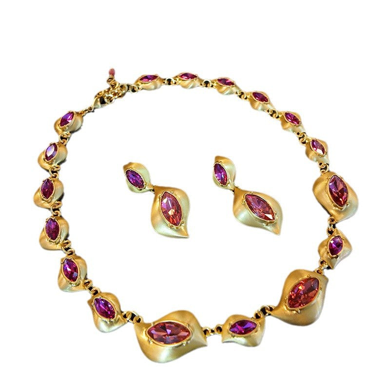 Brushed matte vintage rose red rhinestone teardrop earrings and necklace set