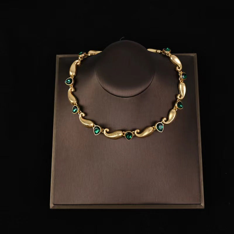 Vintage jewelry retro palace-style electroplated glass gemstone stud earrings, necklace, and bracelet Virgin's Tears set