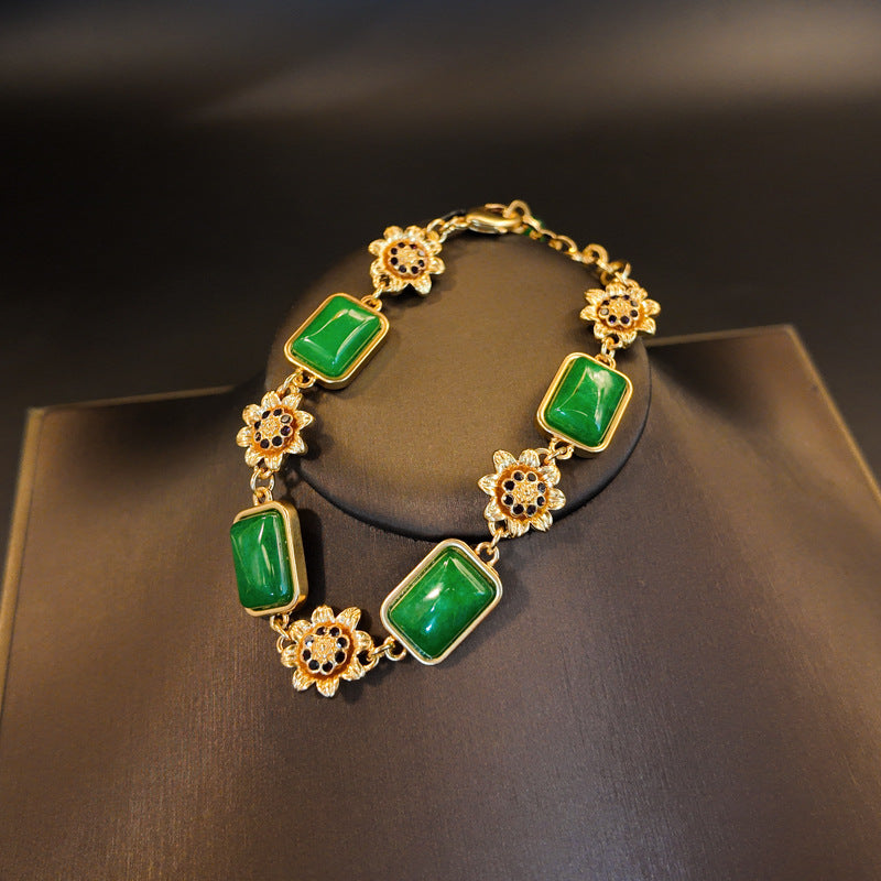 Vintage Green Natural Stone Diamond-Studded Sunflower Earrings, Bracelet, and Necklace Set