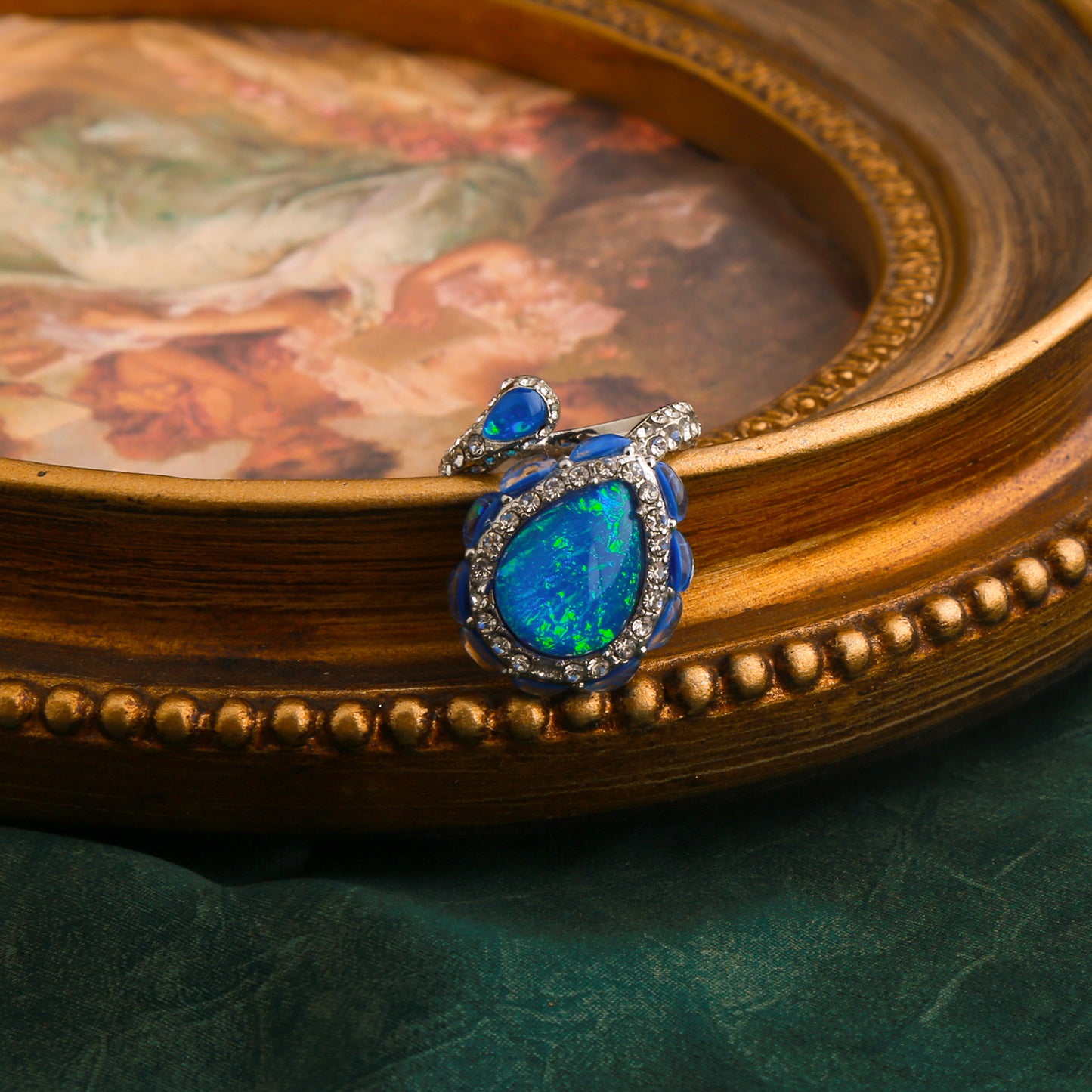 VIntage Blue Platinum Resin Necklace  Earrings  Ring Jewelry Three-Piece Set