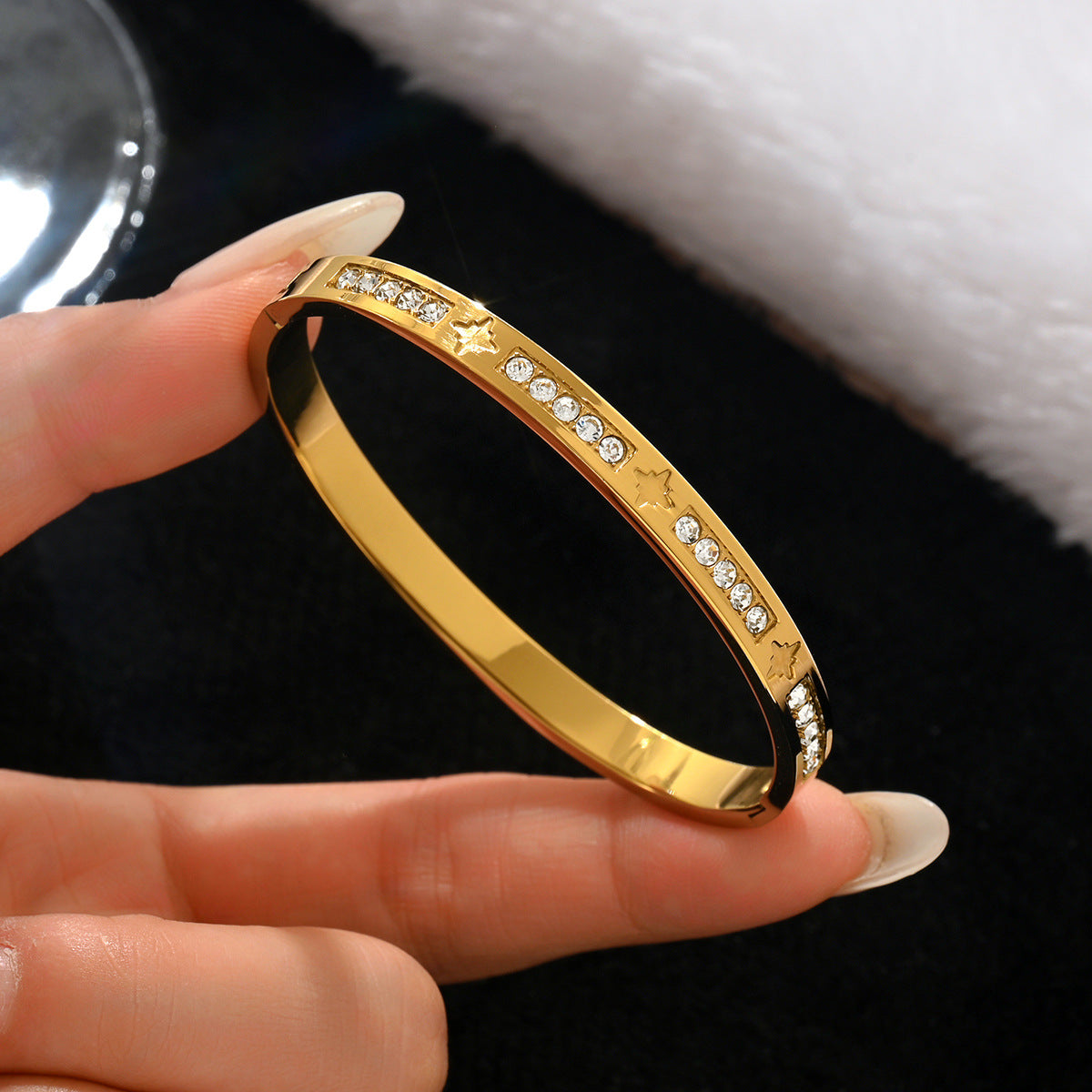Stainless steel with Zircon or rinestone design bling bangles,18k gold plated color-resistant bangles