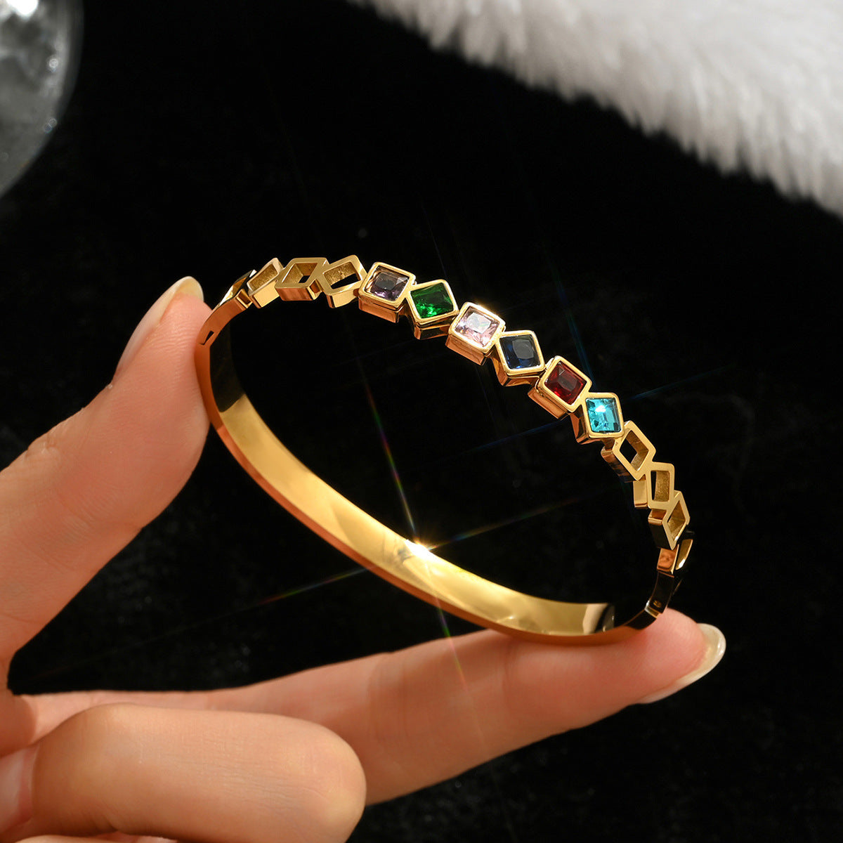 Stainless steel with Zircon or rinestone design bling bangles,18k gold plated color-resistant bangles