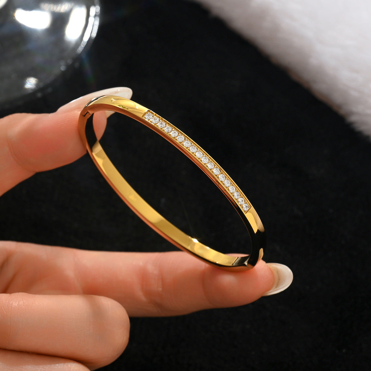 Stainless steel with Zircon or rinestone design bling bangles,18k gold plated color-resistant bangles